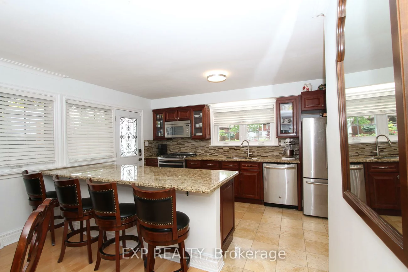 77, Letchworth, Downsview-Roding-CFB, Toronto