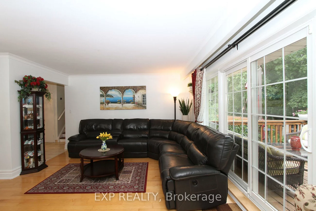 77, Letchworth, Downsview-Roding-CFB, Toronto