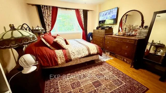 77, Letchworth, Downsview-Roding-CFB, Toronto