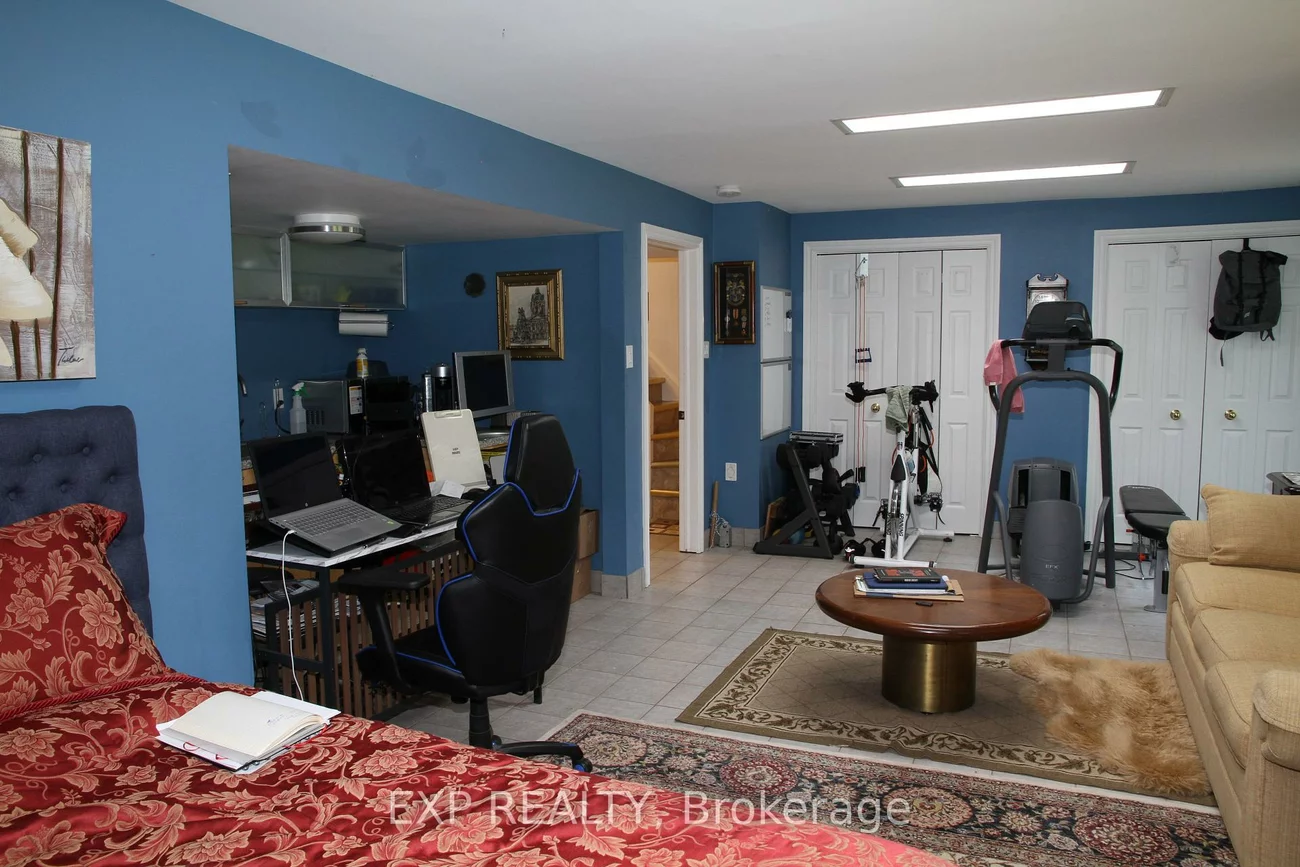 77, Letchworth, Downsview-Roding-CFB, Toronto