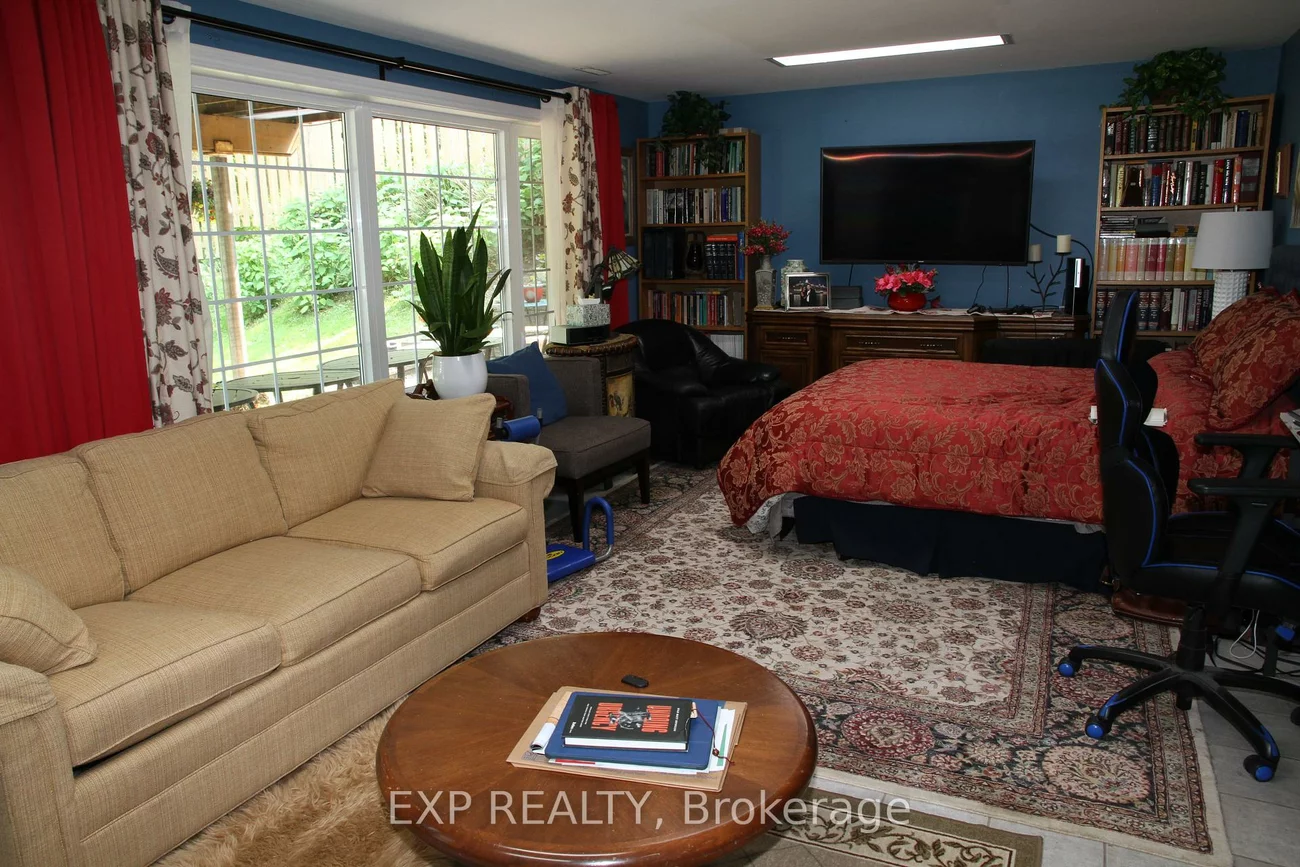 77, Letchworth, Downsview-Roding-CFB, Toronto