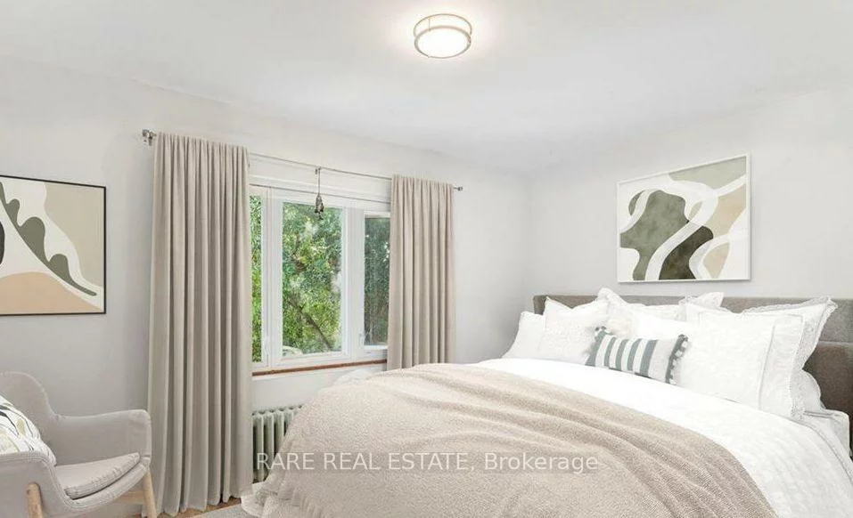 73, Yarrow, Keelesdale-Eglinton West, Toronto