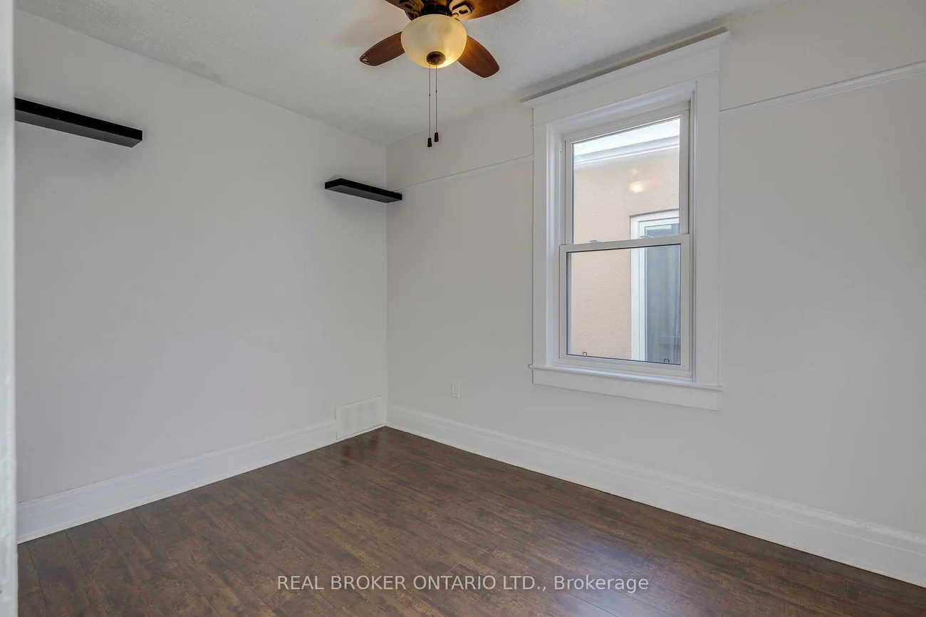 878, Runnymede, Rockcliffe-Smythe, Toronto