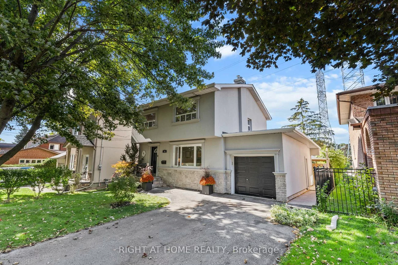 10, Haliburton, Islington-City Centre West, Toronto