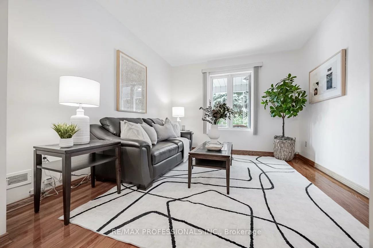 507, Salem, Dovercourt-Wallace Emerson-Junction, Toronto
