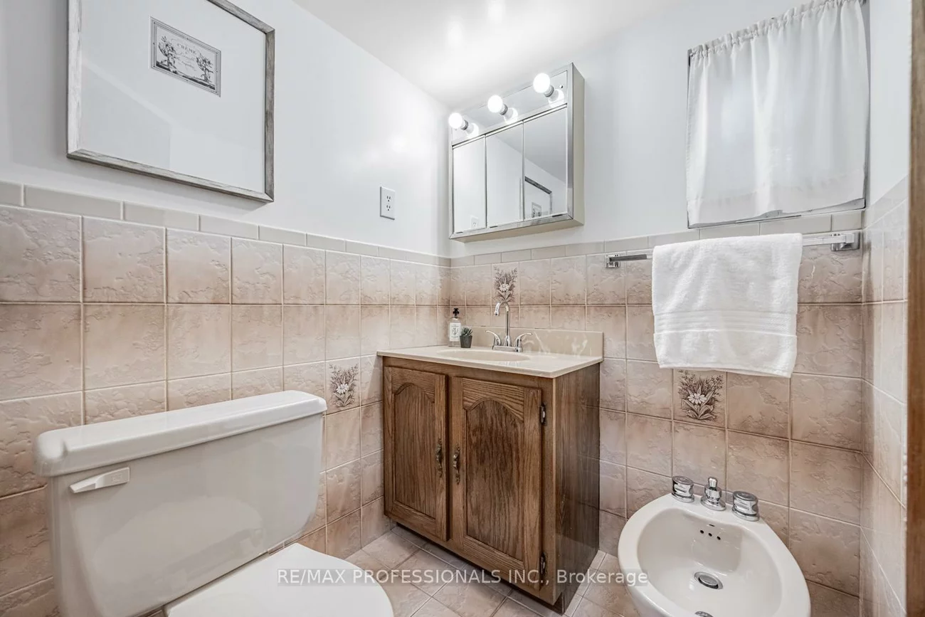507, Salem, Dovercourt-Wallace Emerson-Junction, Toronto