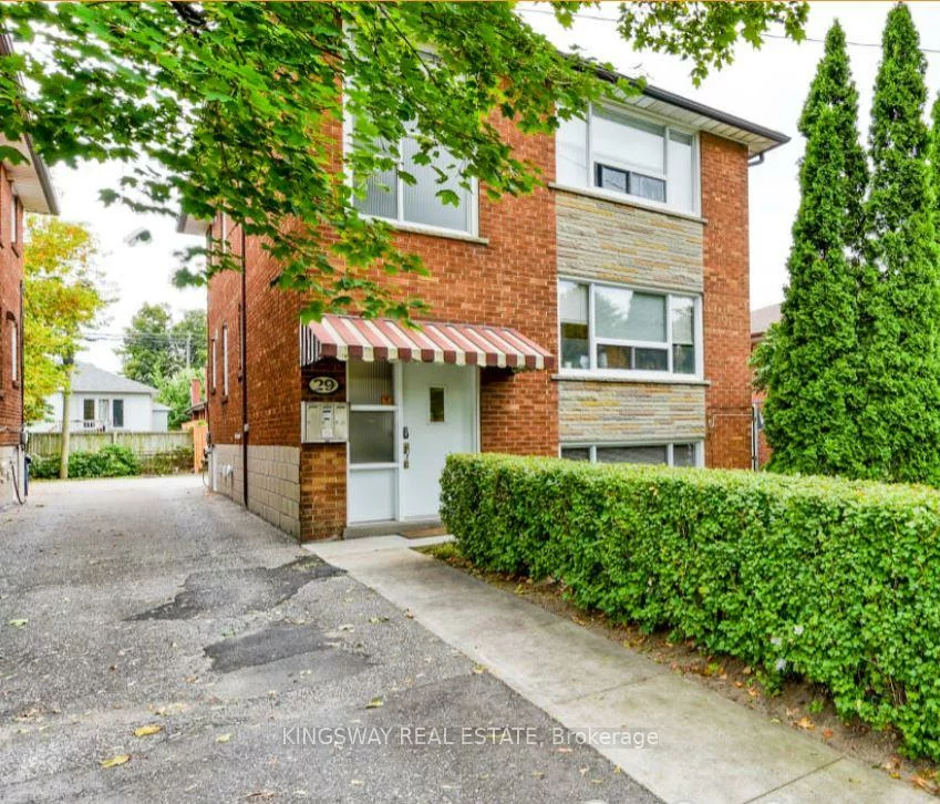 29, Evans, Mimico, Toronto