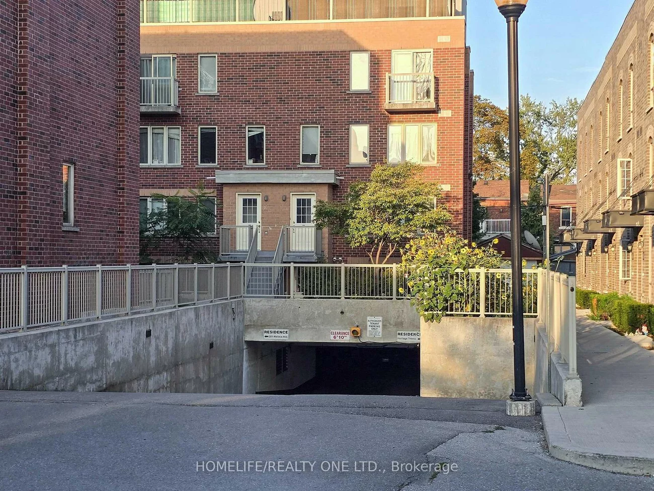 3, Elsie, Dovercourt-Wallace Emerson-Junction, Toronto