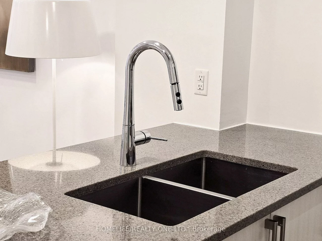 3, Elsie, Dovercourt-Wallace Emerson-Junction, Toronto