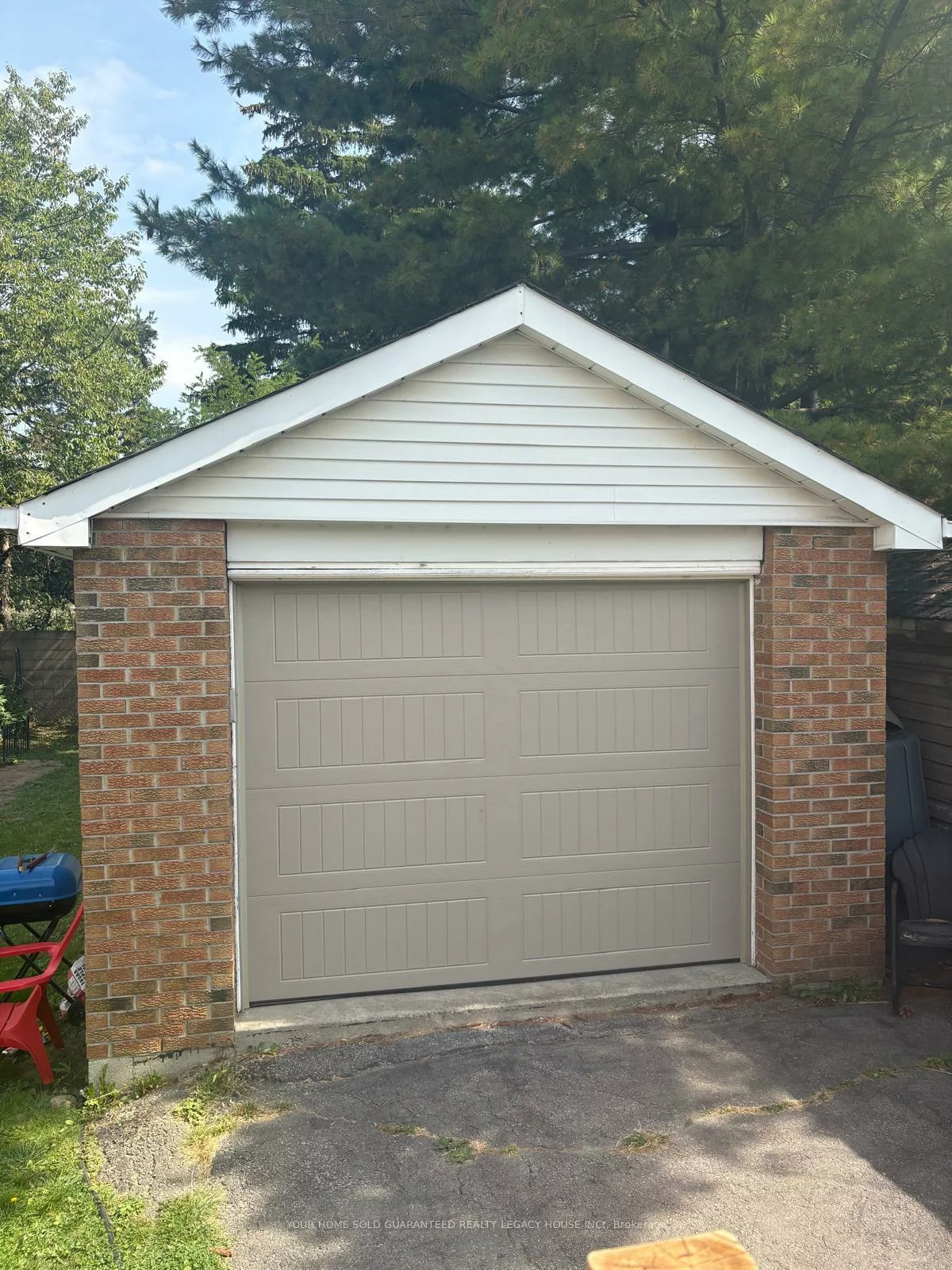 627, McRoberts, Caledonia-Fairbank, Toronto