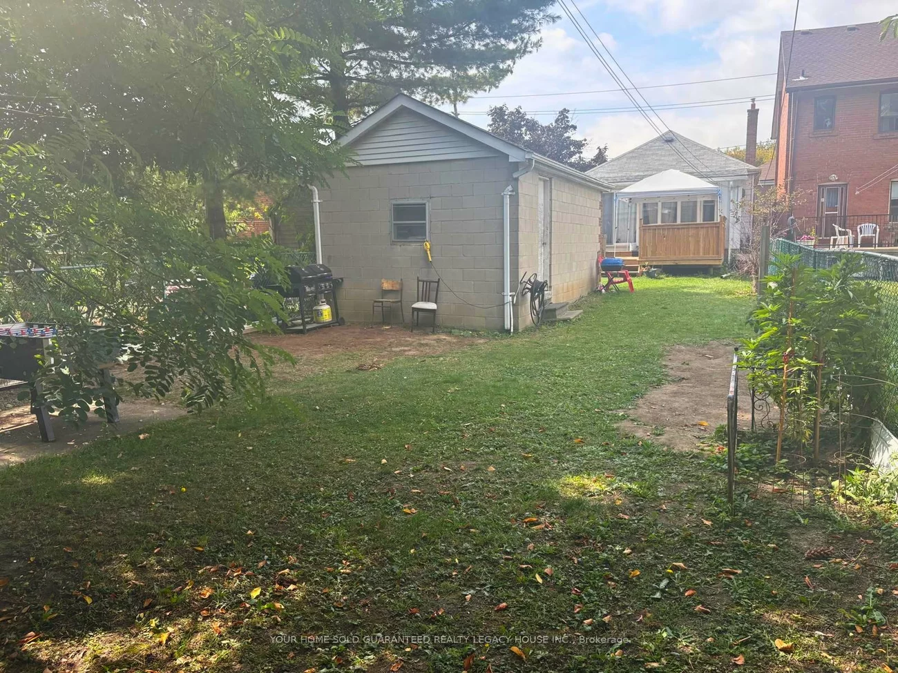627, McRoberts, Caledonia-Fairbank, Toronto