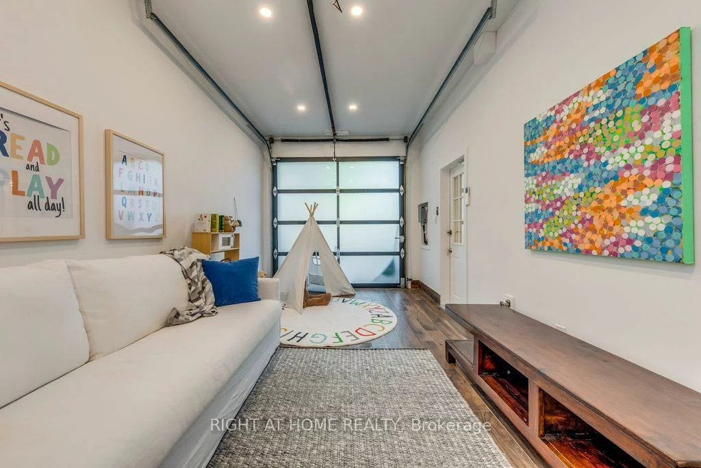 43, South Kingsway, High Park-Swansea, Toronto