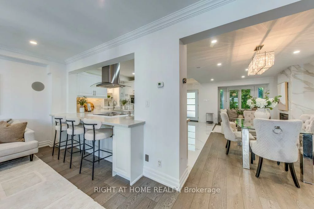 43, South Kingsway, High Park-Swansea, Toronto