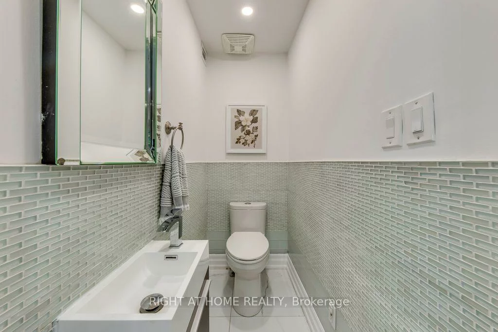43, South Kingsway, High Park-Swansea, Toronto