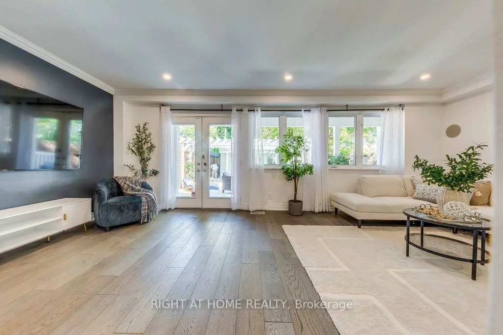 43, South Kingsway, High Park-Swansea, Toronto