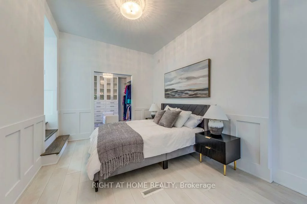43, South Kingsway, High Park-Swansea, Toronto