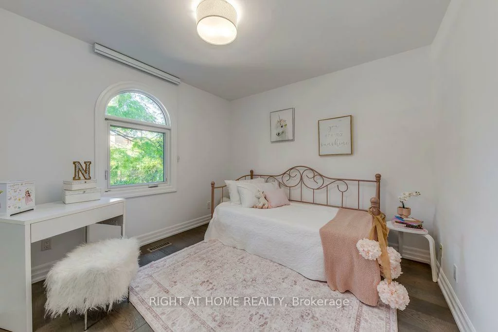 43, South Kingsway, High Park-Swansea, Toronto