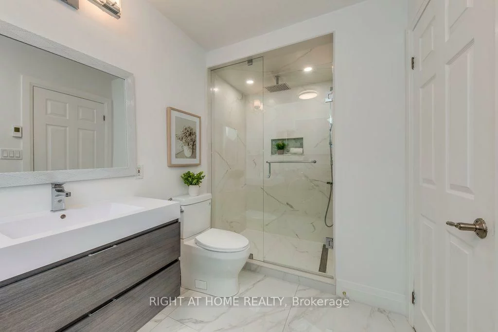 43, South Kingsway, High Park-Swansea, Toronto