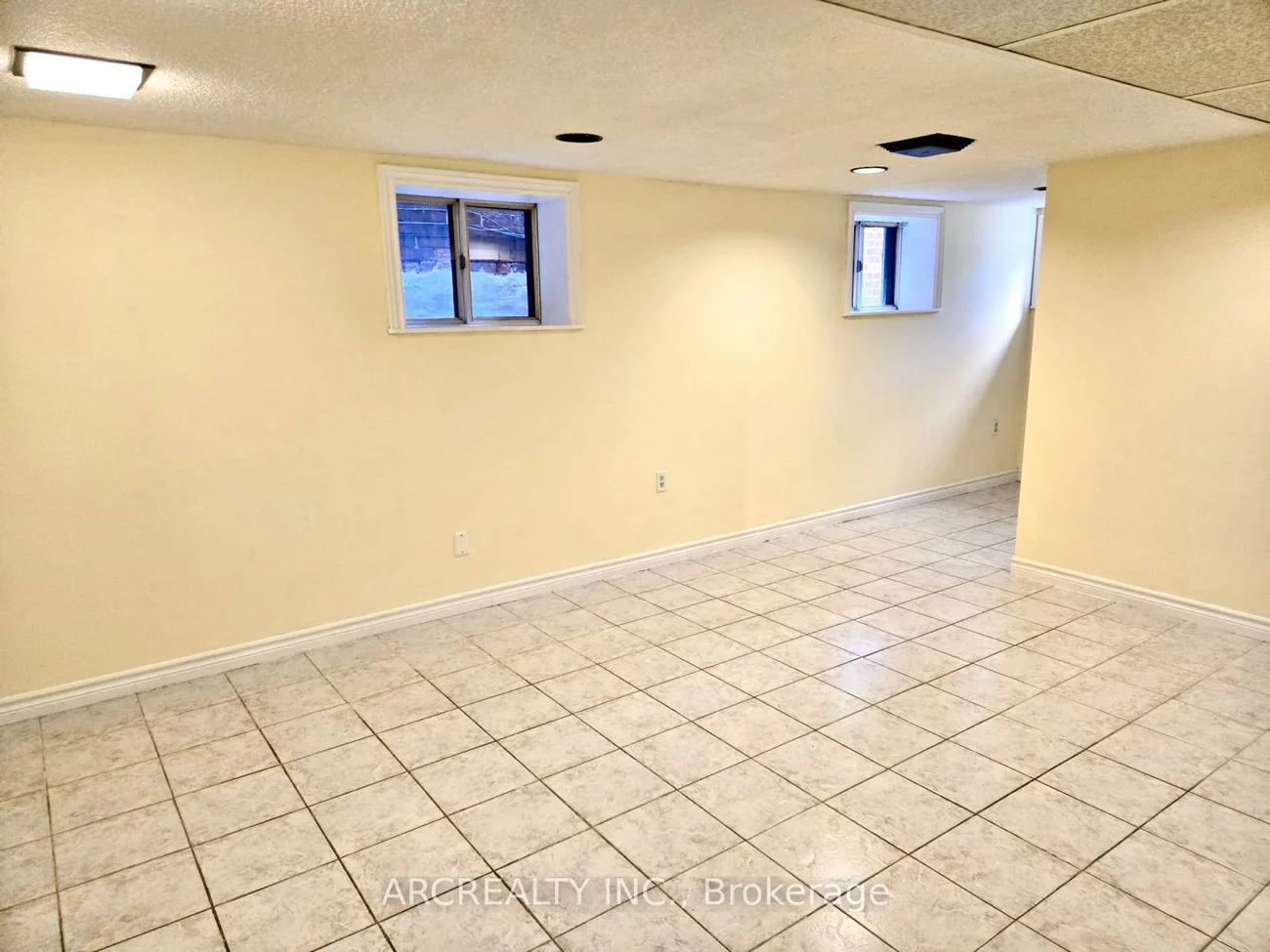 910, Dovercourt, Dovercourt-Wallace Emerson-Junction, Toronto