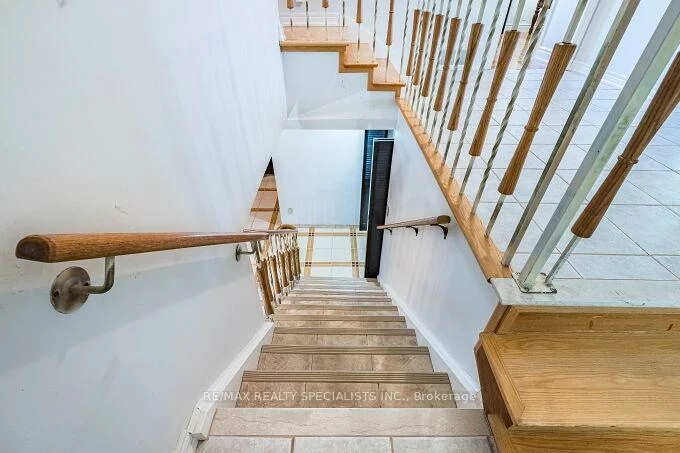 61, Brewster, Glenfield-Jane Heights, Toronto