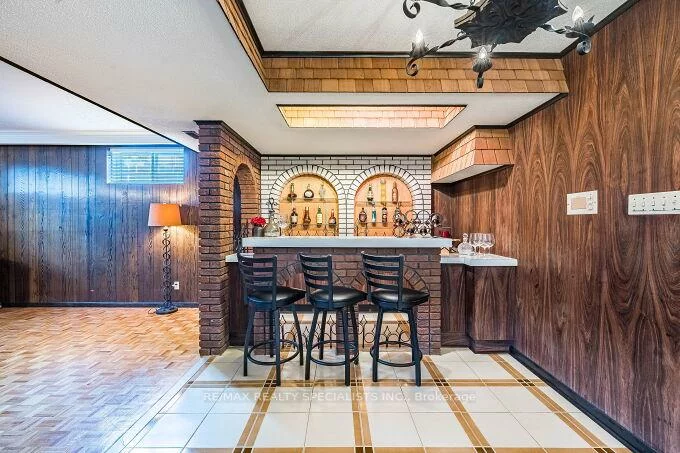 61, Brewster, Glenfield-Jane Heights, Toronto