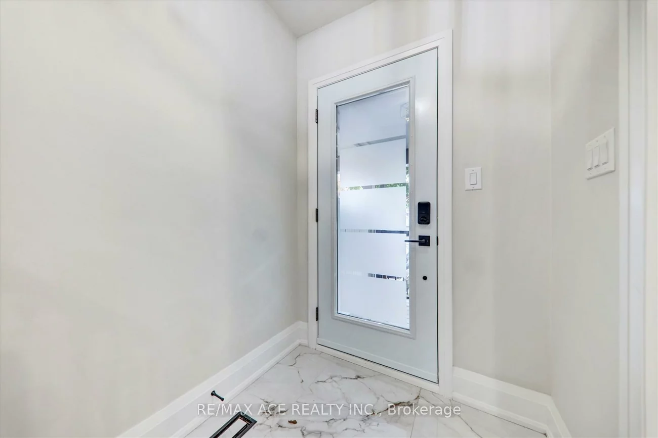 734, Brock, Dovercourt-Wallace Emerson-Junction, Toronto