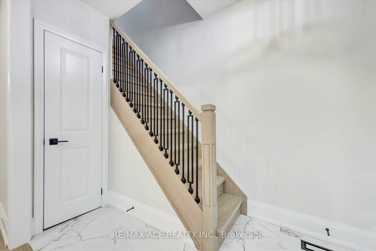 734, Brock, Dovercourt-Wallace Emerson-Junction, Toronto