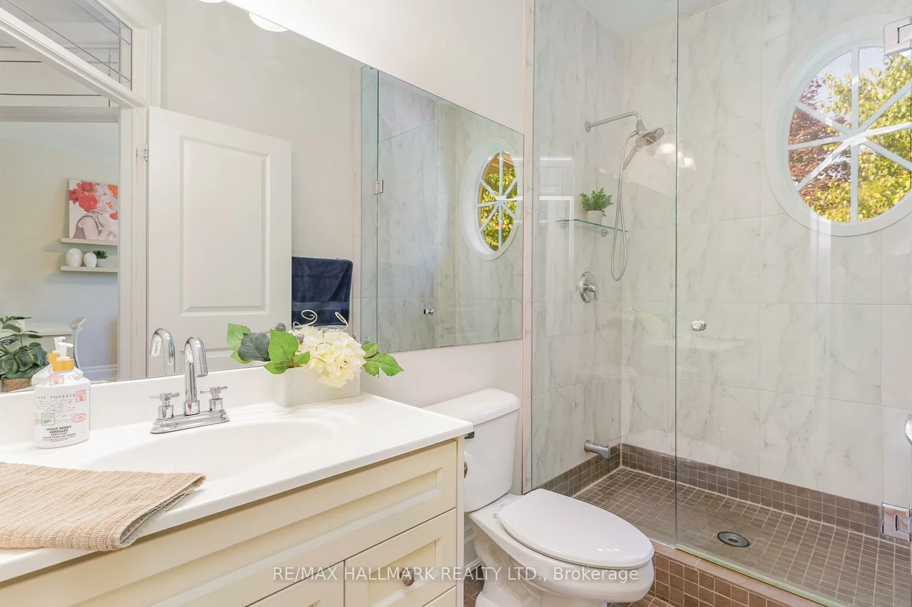 7, Tizzard, Stonegate-Queensway, Toronto