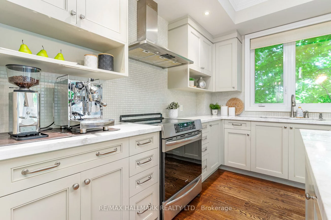 7, Tizzard, Stonegate-Queensway, Toronto