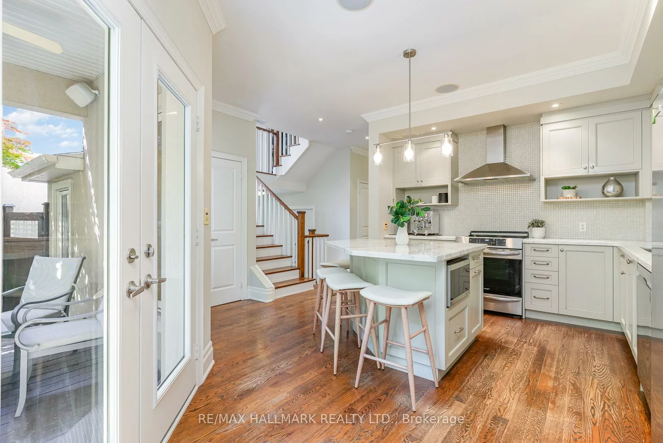 7, Tizzard, Stonegate-Queensway, Toronto