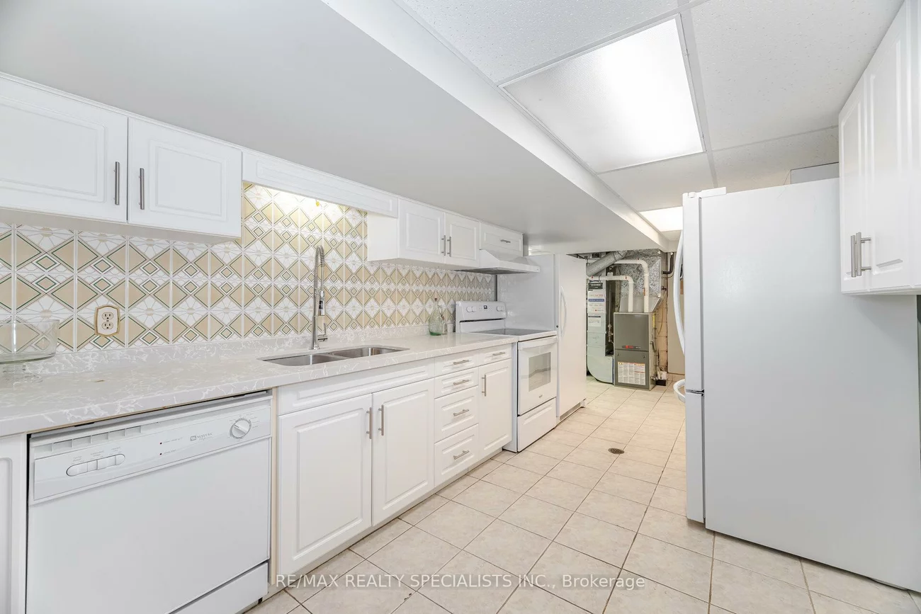 49, Algoma, Mimico, Toronto