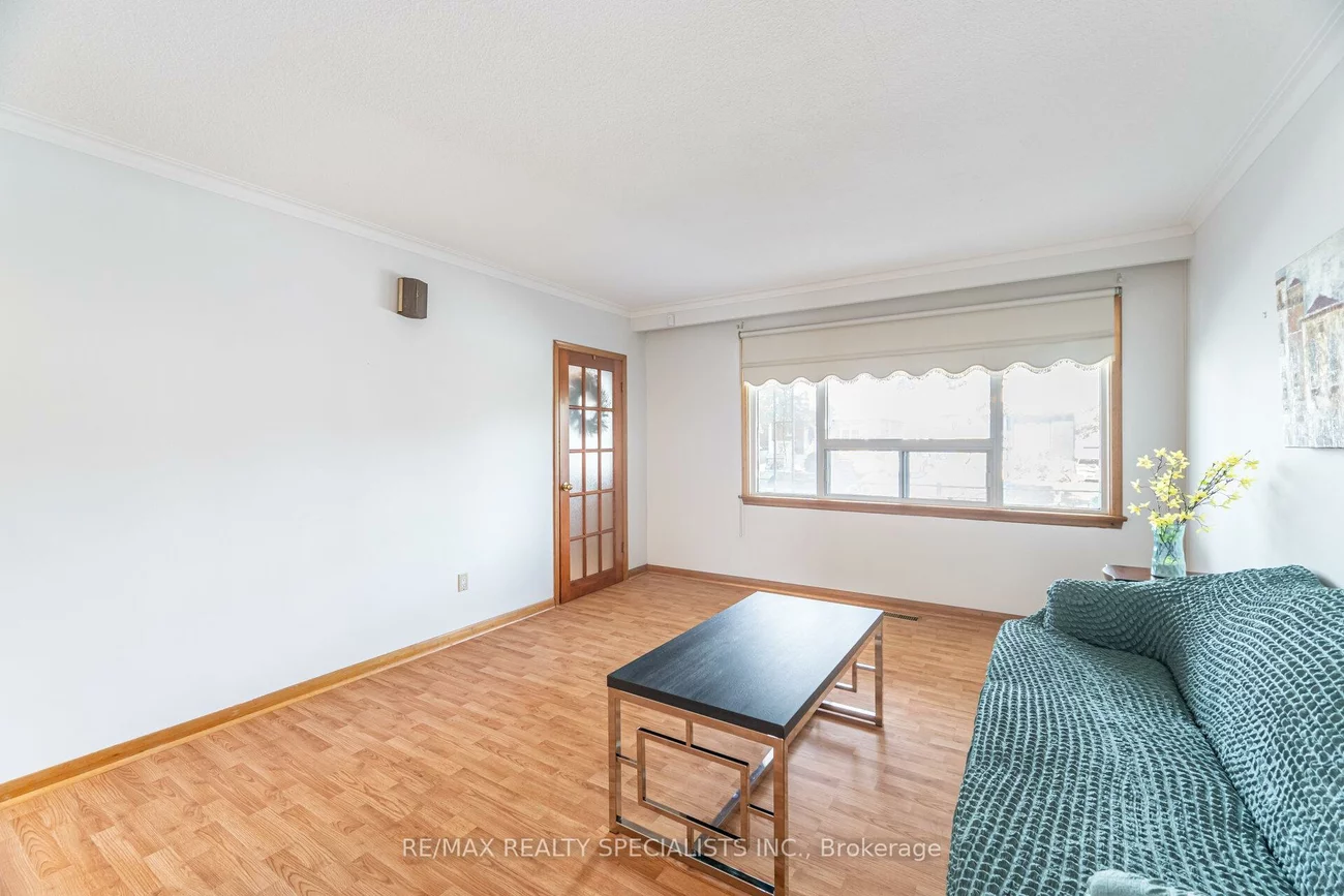 49, Algoma, Mimico, Toronto