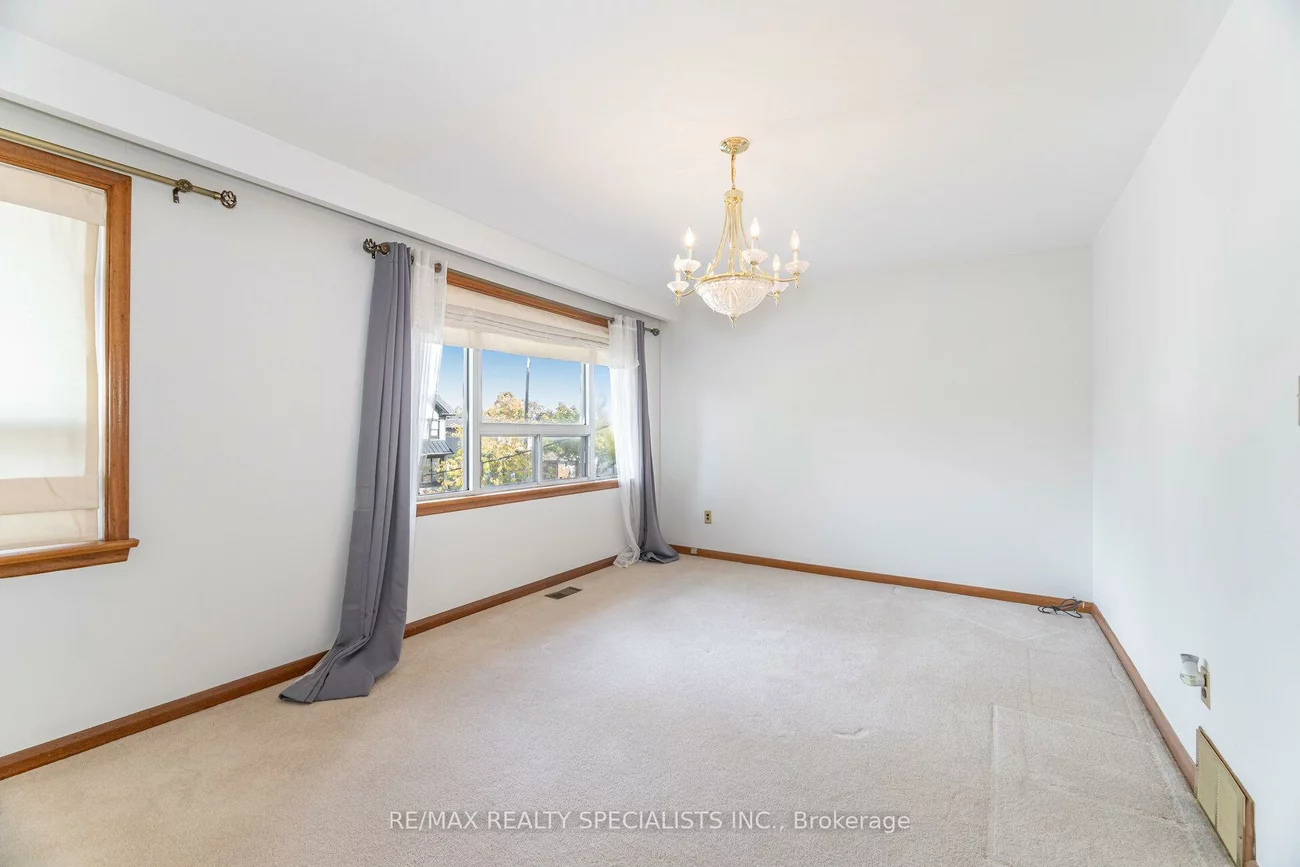 49, Algoma, Mimico, Toronto