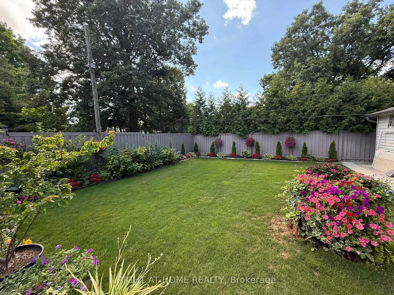 6, Burnelm, Islington-City Centre West, Toronto