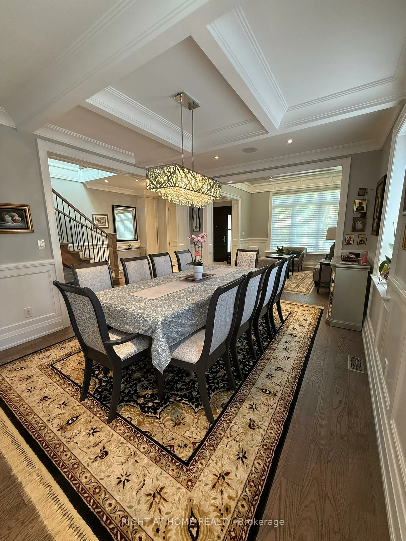 6, Burnelm, Islington-City Centre West, Toronto