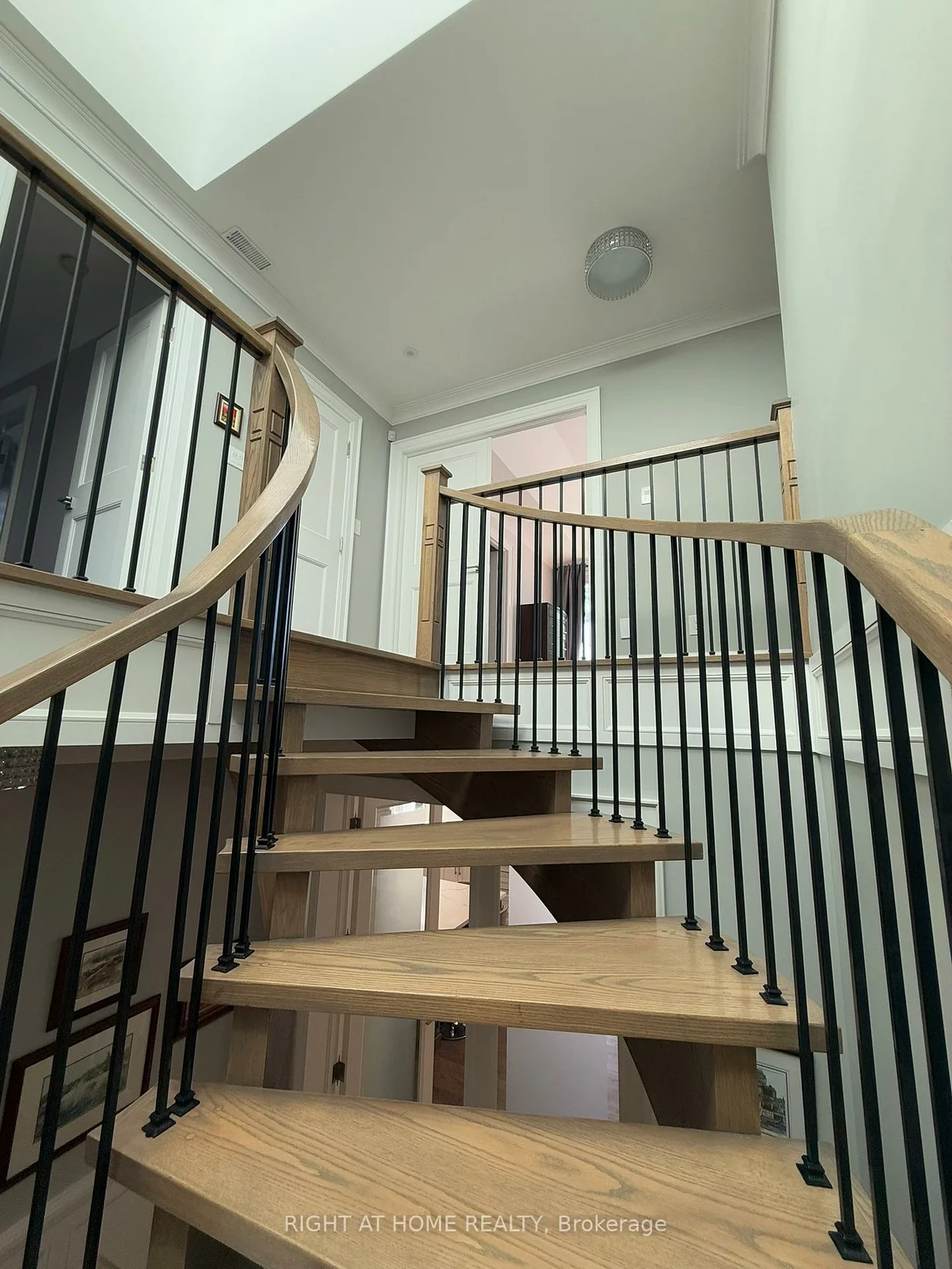 6, Burnelm, Islington-City Centre West, Toronto