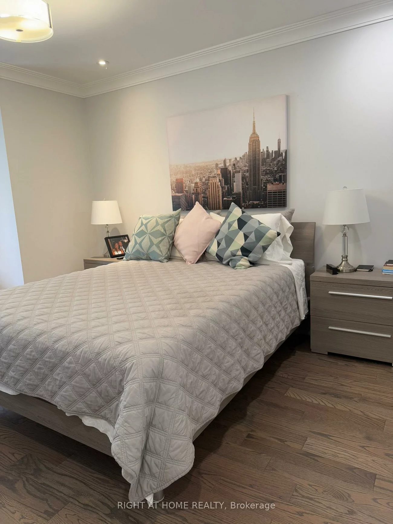 6, Burnelm, Islington-City Centre West, Toronto