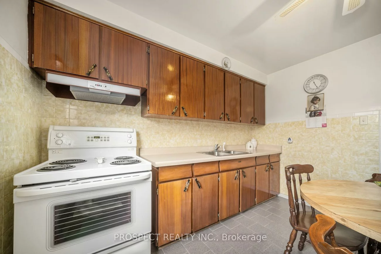 8, Sonnet, Rustic, Toronto