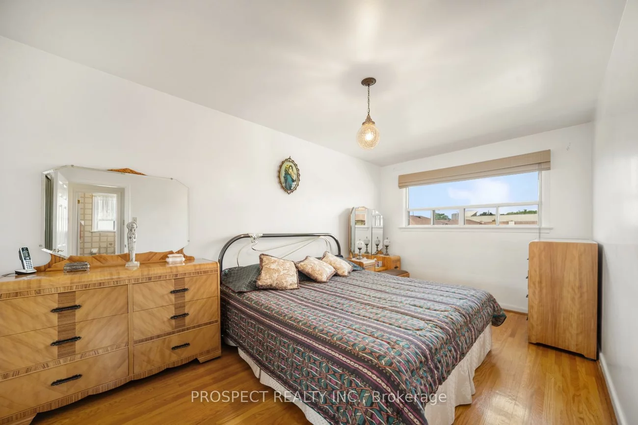 8, Sonnet, Rustic, Toronto