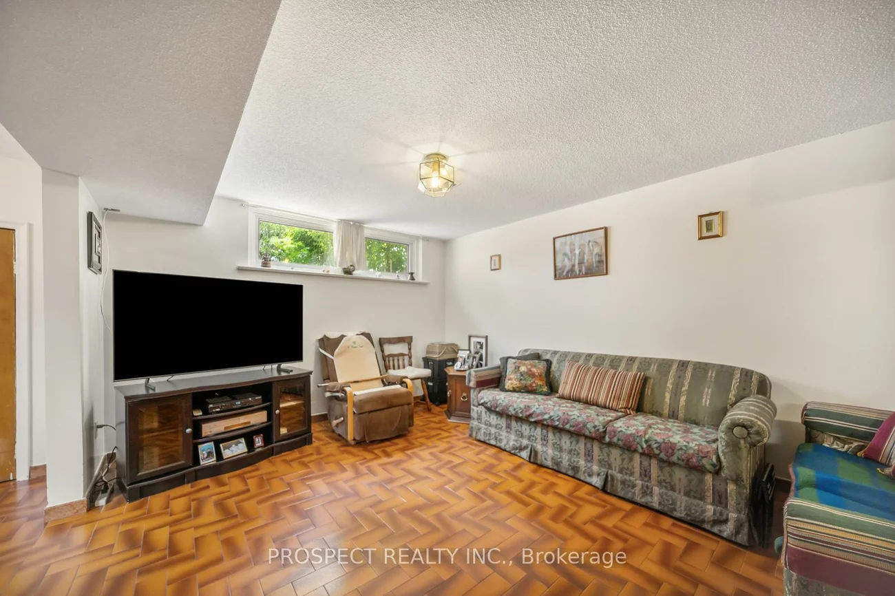 8, Sonnet, Rustic, Toronto