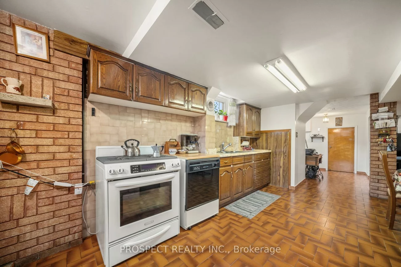 8, Sonnet, Rustic, Toronto