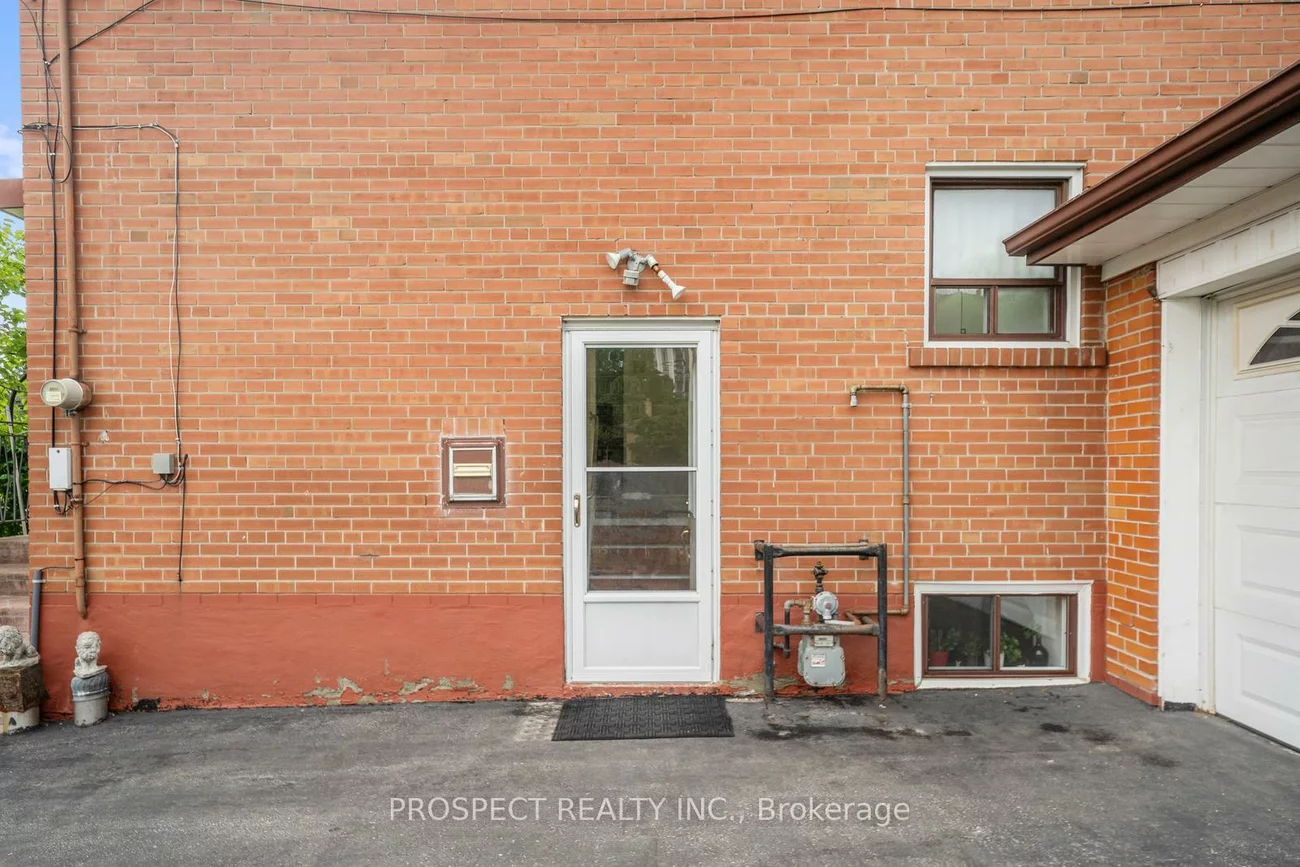 8, Sonnet, Rustic, Toronto