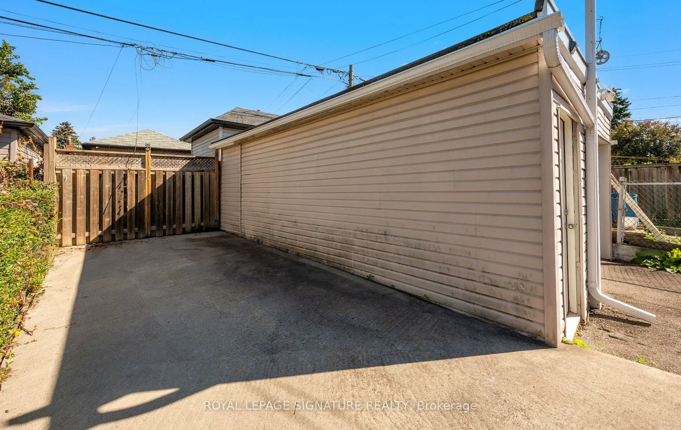 69, Chambers, Weston-Pellam Park, Toronto