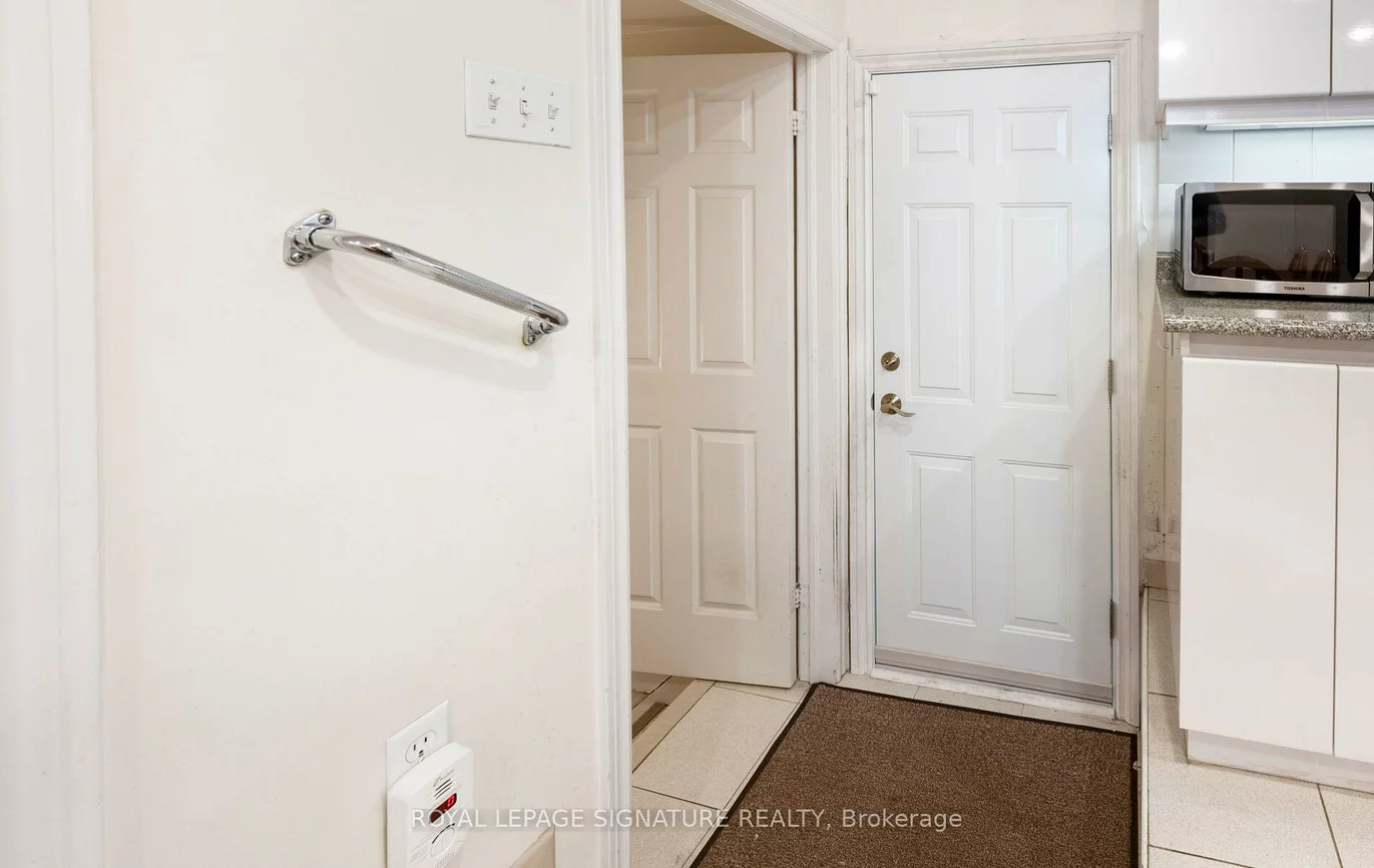 69, Chambers, Weston-Pellam Park, Toronto