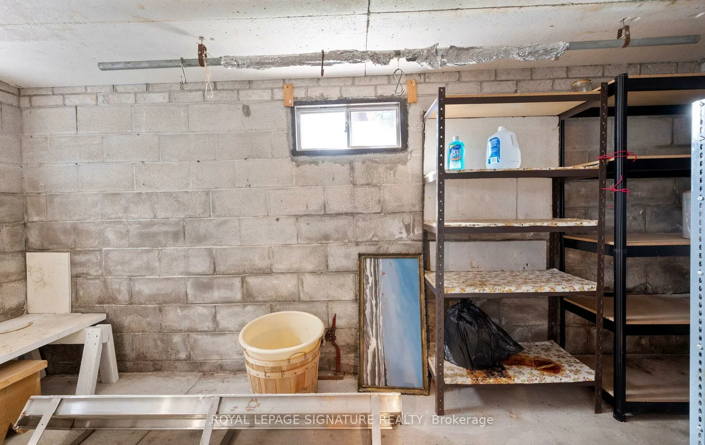 69, Chambers, Weston-Pellam Park, Toronto