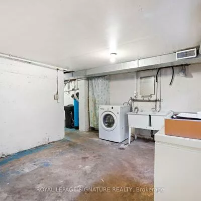 69, Chambers, Weston-Pellam Park, Toronto