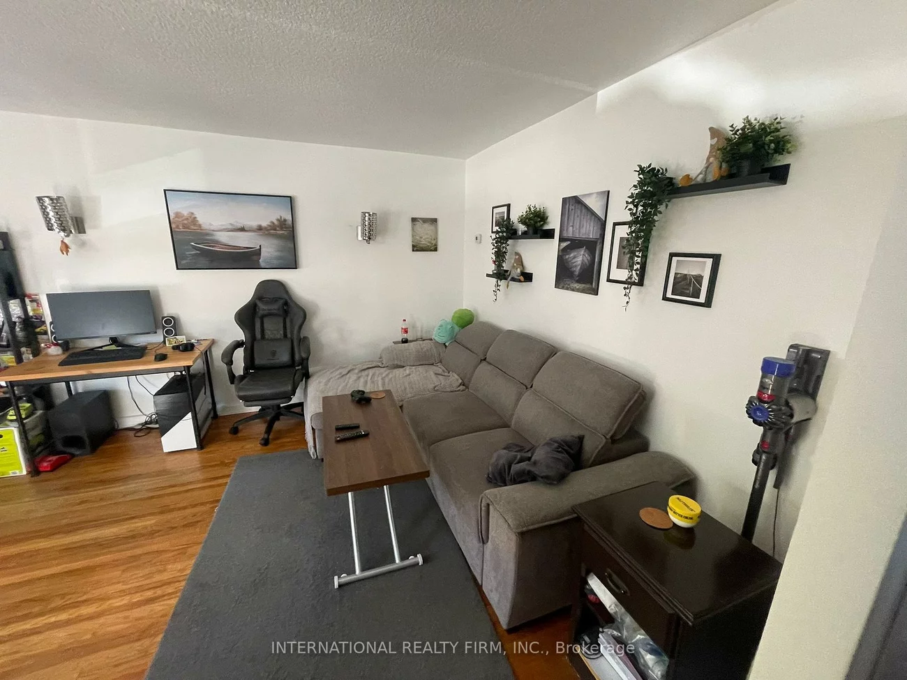 57, Edinborough, Rockcliffe-Smythe, Toronto