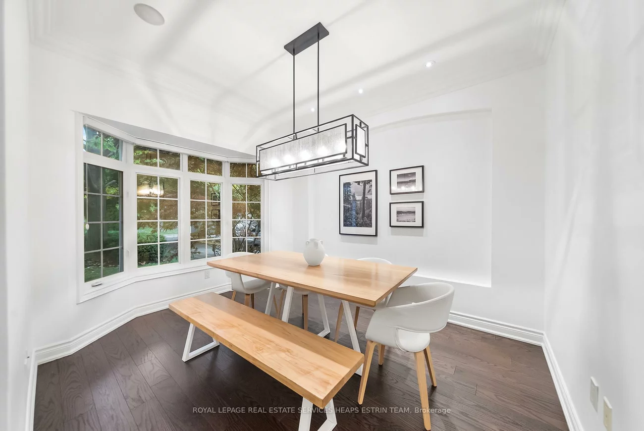 11, Tyre, Islington-City Centre West, Toronto