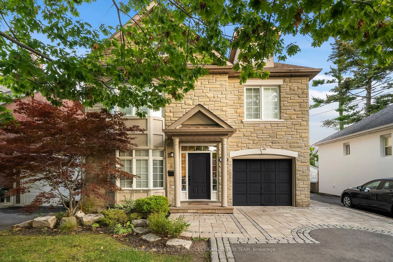 11, Tyre, Islington-City Centre West, Toronto