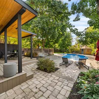 11, Tyre, Islington-City Centre West, Toronto